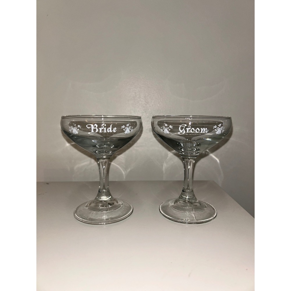 Vintage 1973 Treasure Masters Bride and Groom Champagne Coupe Glass Set of 2 Box